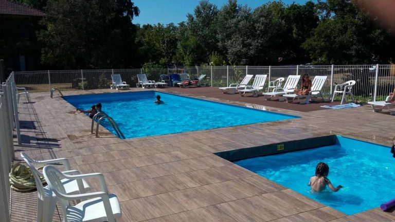 Camping Landes | piscine chauffée pataugeoire